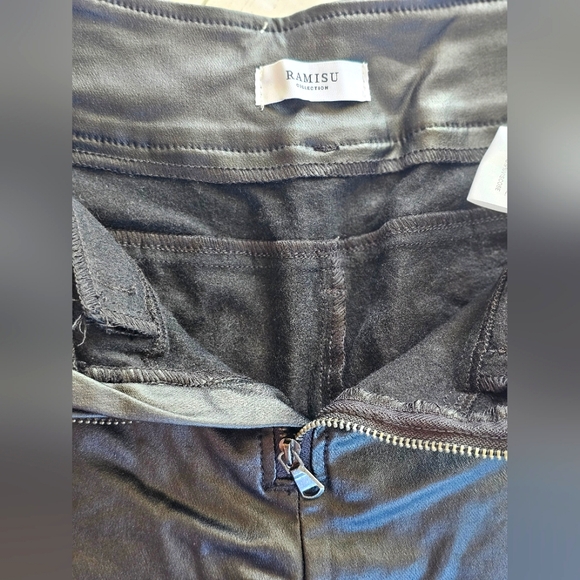 Ramisu Black Faux Leather Silver Zip up Pull on Shorts Goth Grunge Biker Style - Picture 5 of 11